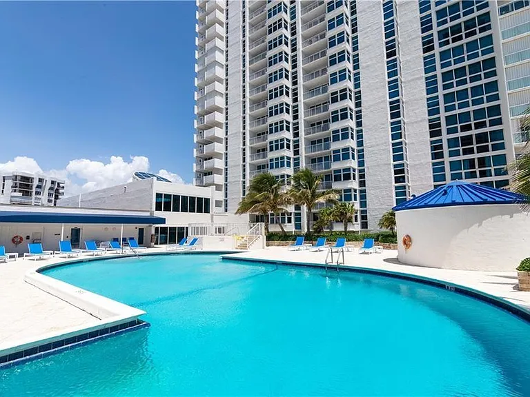 1360 S Ocean Blvd #1407 — Photo 43
