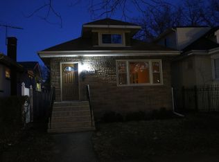 6305 N Maplewood Ave, Chicago, IL 60659