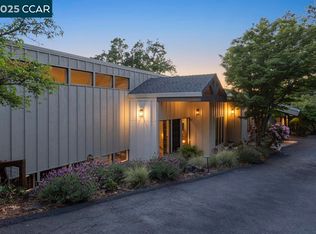 46 E Altarinda Dr, Orinda, CA 94563