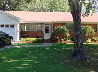 14 5th St, Charleston, AR 72933