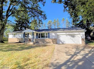 3929 Broad Vista St NW, Uniontown, OH