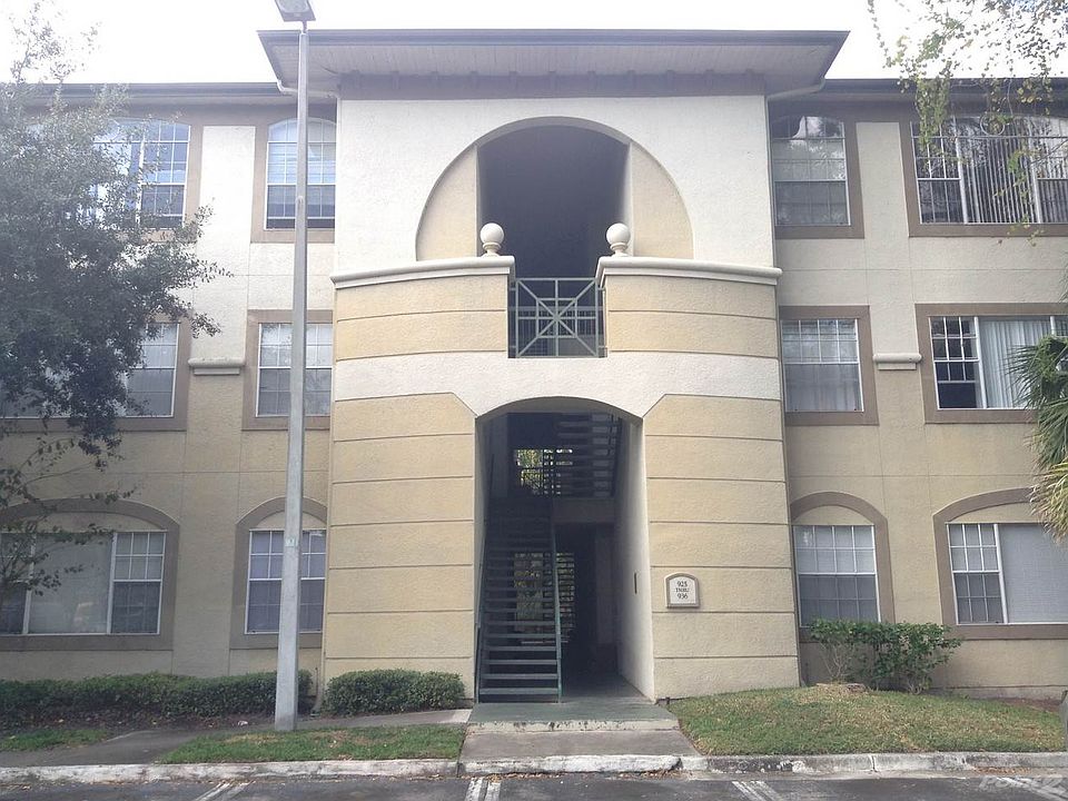1st image of 17112 Carrington Park Dr APT 913