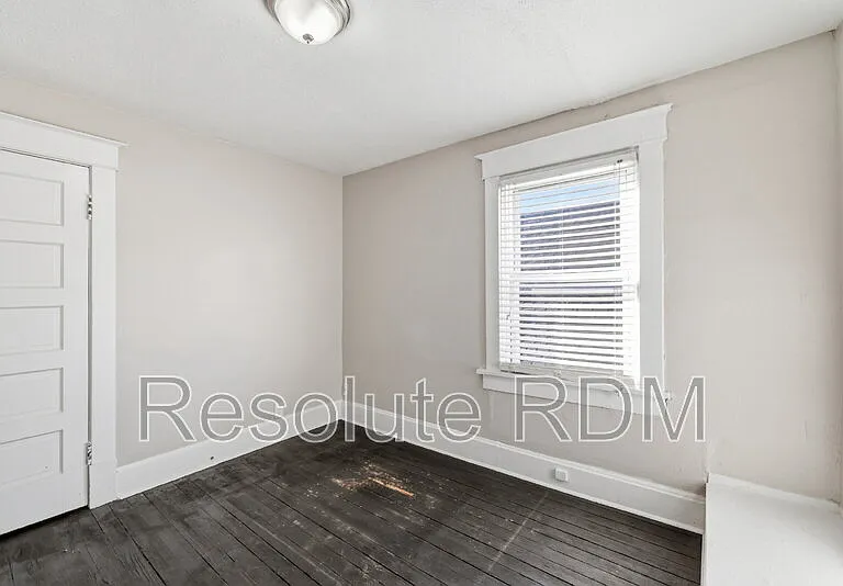 1622 Yandes St — Photo 15