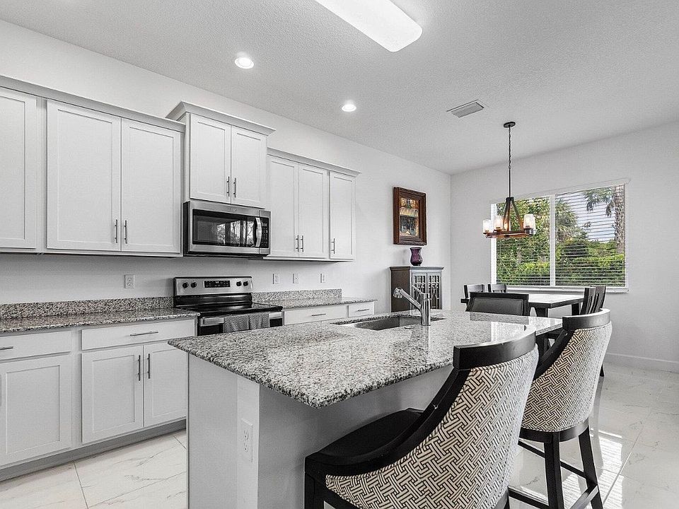 1st image of 350 Pioneer Way
