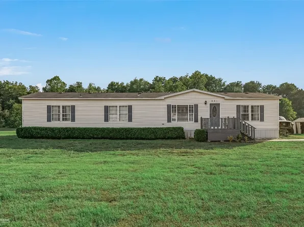 661 Red Chute Ln, Bossier City, LA 71112