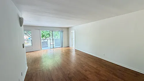 6637 Springpark Ave #6 Photo 1