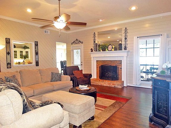5th image of 208A Willowbrook Dr