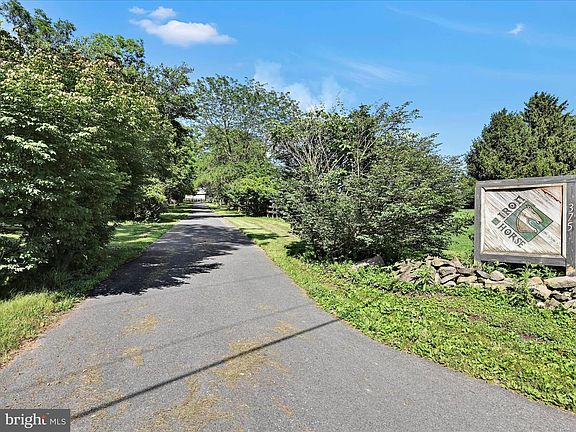 2nd image of 375 Mount Zion Rd