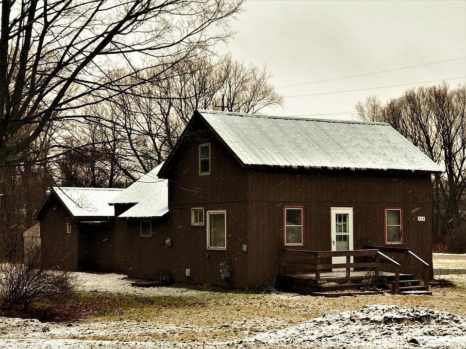 1st image of 713 1st St