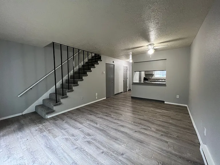 Powell Butte Townhomes — Photo 24