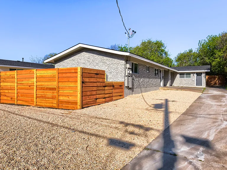 6506 Hickman Ave #A — Photo 19