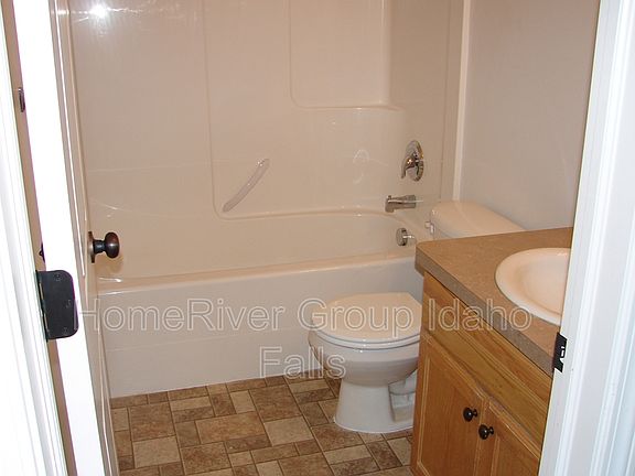 2nd image of 1629 N Stevens Dr APT A
