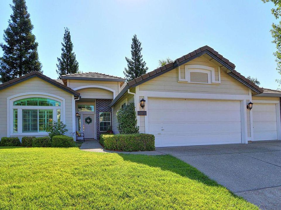1st image of 2105 Dark Canyon Dr