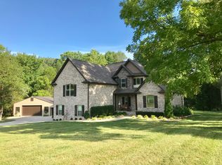 3371 N Mount Pleasant Rd, Greenbrier, TN 37073