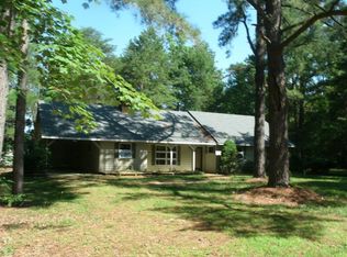 84 Tuckahoe Dr, Kilmarnock, VA 22482