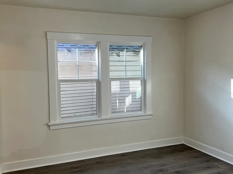 1221 Sherman St — Photo 9
