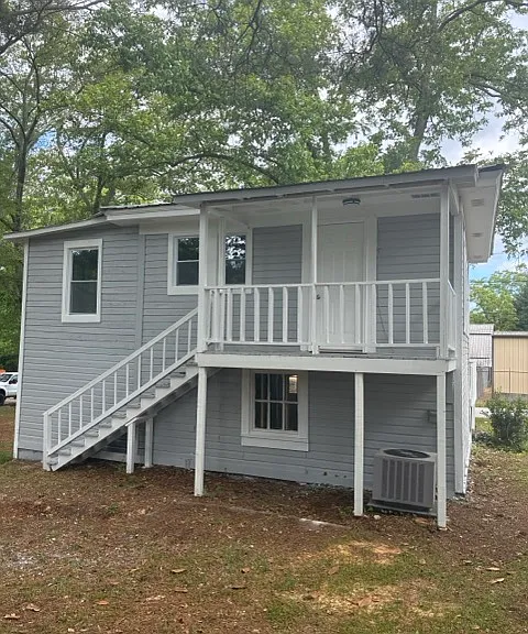 204 S Candler St — Photo 3