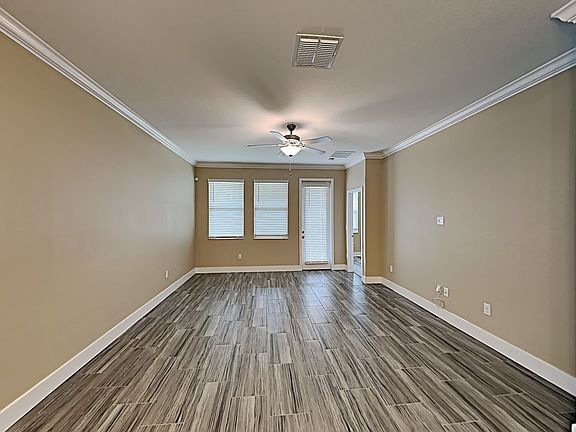 4th image of 9746 Little Bluestem Dr