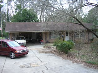 3694 Robinson Rd, Marietta, GA 30068