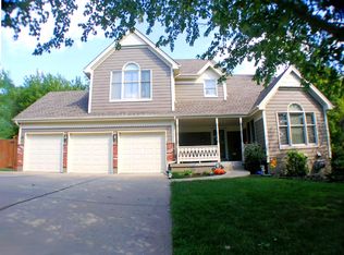3237 S Gateway Dr, Independence, MO 64057