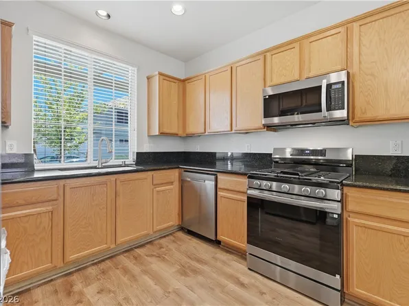 8315 Hunter Brook St, Las Vegas, NV 89139