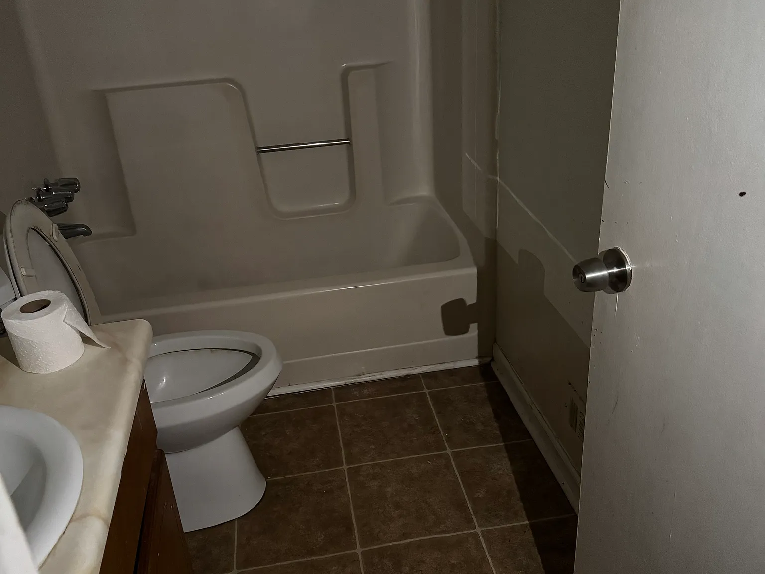 3 bed, 1386 sqft, $1,600 — Photo 2