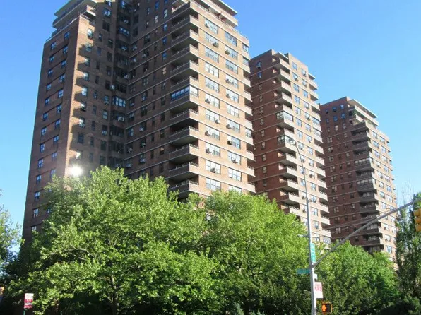 266 East Broadway image 1 of 15