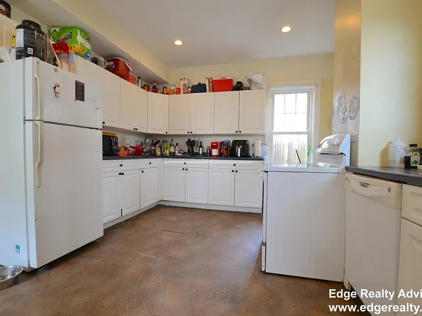 28 Highgate St, Allston, MA 02134