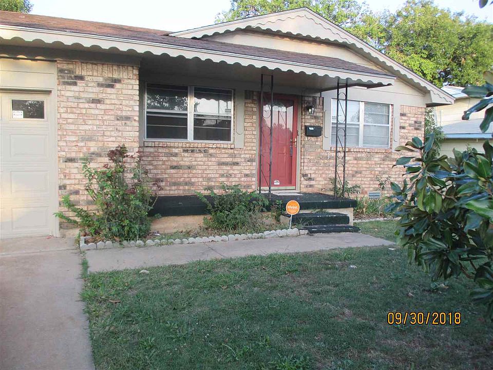 1st image of 6403 NW Compass Dr