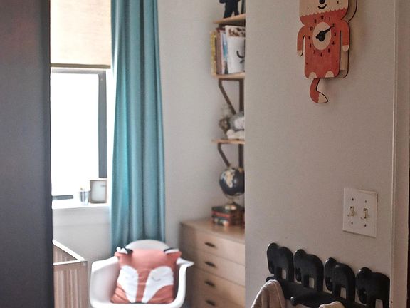 2nd image of 1462 W Leland Ave APT 1E