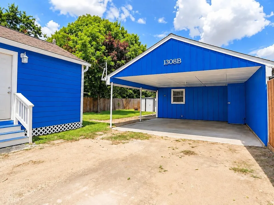 1308 Idylwild St #B