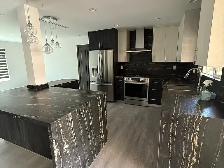 17021 Paulette Pl — Photo 4