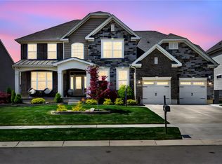 2067 Silver Linden Dr, Tipp City, OH 45371