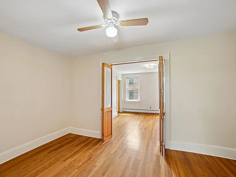 438 2nd St #2 — Photo 7
