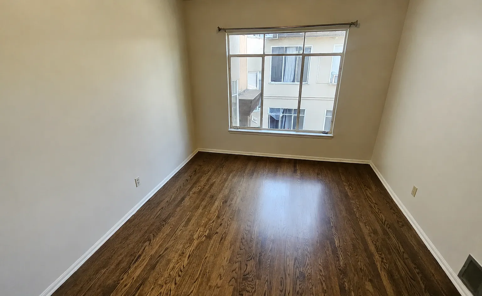 1 bed, 575 sqft, $1,695 — Photo 4