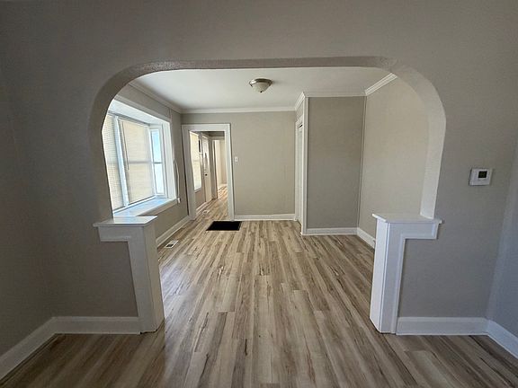 4th image of 1709 E Tabor St