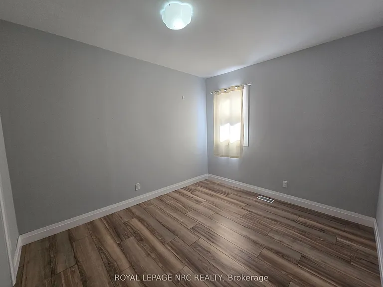 271 Emerick Ave #MAIN — Photo 7