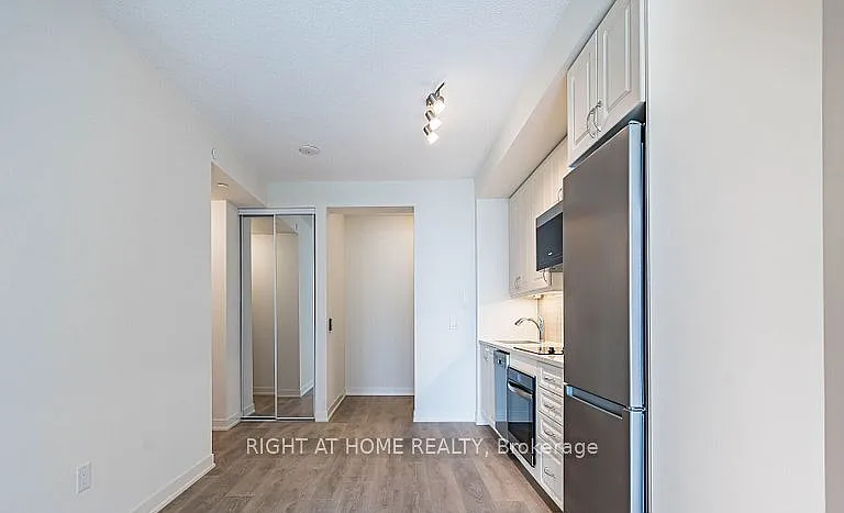 38 Annie Craig Dr — Photo 5