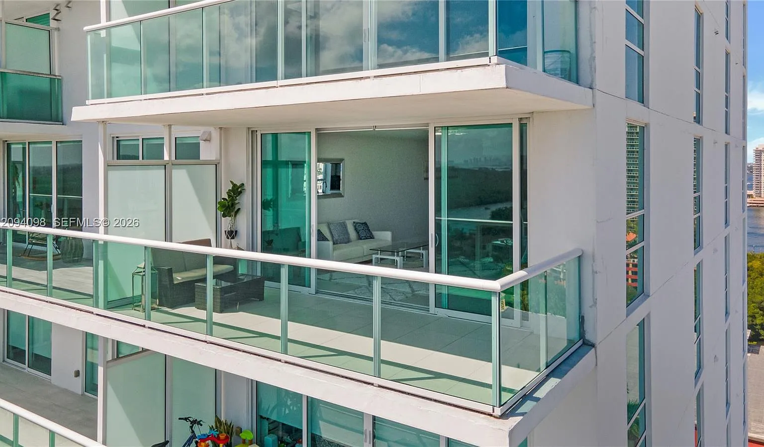 400 Sunny Isles Condo Eas — Photo 3
