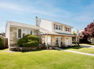 9979 Hardy Rd, Philadelphia, PA 19115