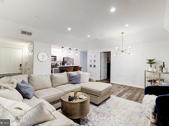 3rd image of 3922 Penderview Dr APT 328