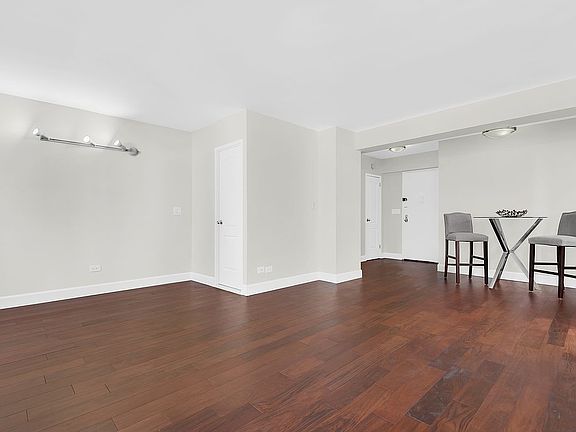 5th image of 210 E 36th St APT 11E
