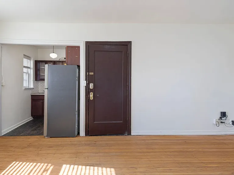Butler Place Apartments — Photo 25
