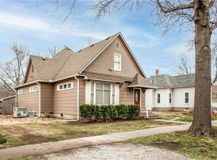 623 S Maple St, Ottawa, KS 66067