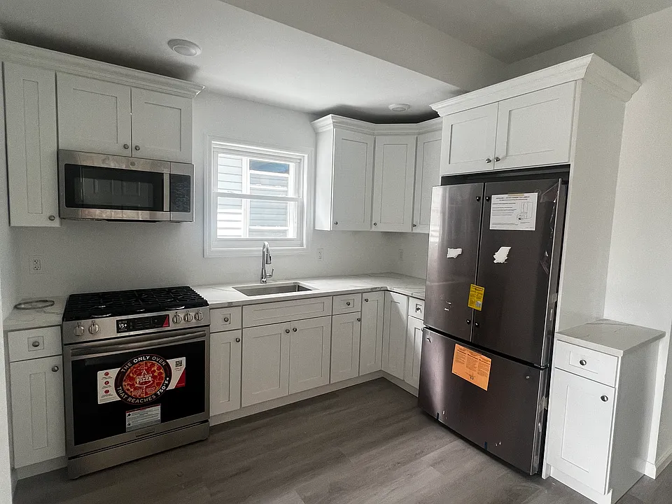 13 Martha Pl #2