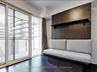 65 Saint Mary St #3210, Toronto, ON M5S 0A6