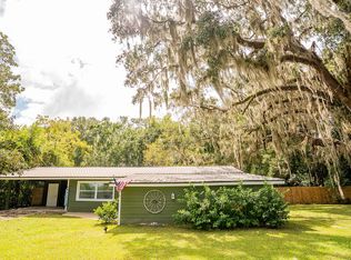 418 SW 5th Ave, Trenton, FL 32693