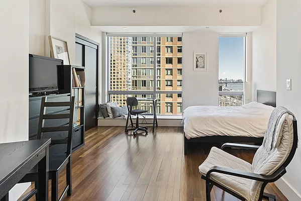 Sold by CORE | media 5