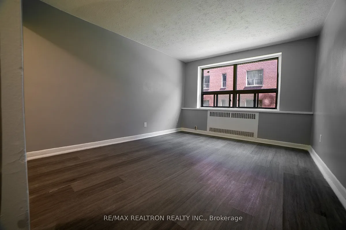 Building Photo - 2369 Lake Shore Blvd W #111