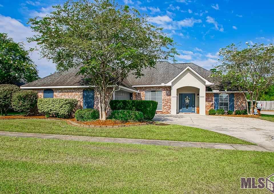 1st image of 10108 Summerfield Dr